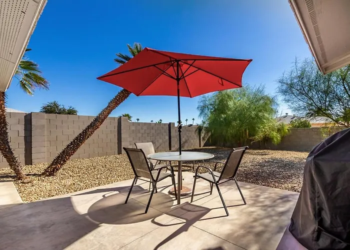 Holiday home Eclectic Hideaway I 3br, Ensuites, Fenced, Sunsets *