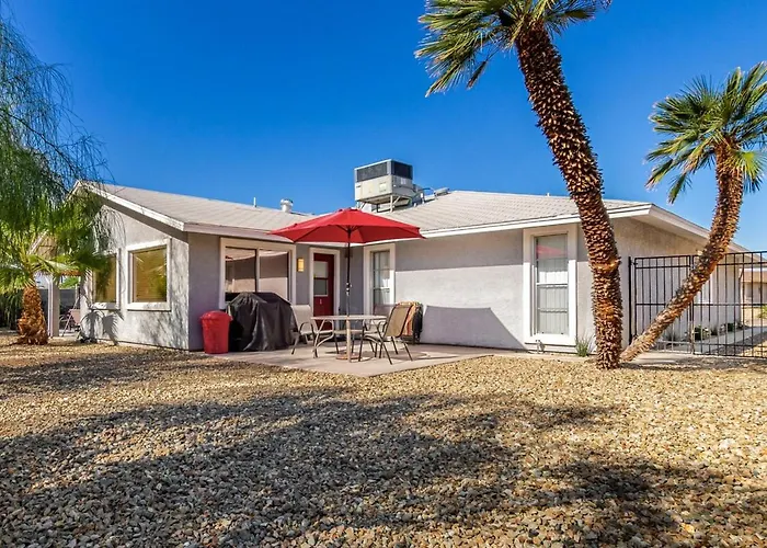 Eclectic Hideaway I 3br, Ensuites, Fenced, Sunsets Holiday home