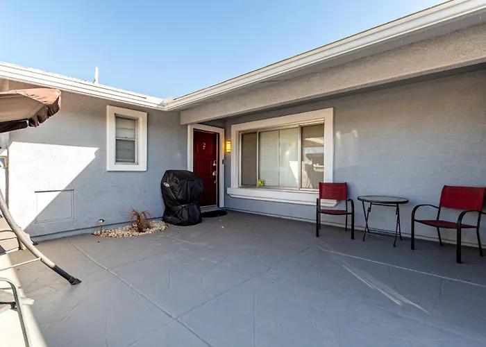 Eclectic Hideaway I 3br, Ensuites, Fenced, Sunsets Holiday home Sun City West