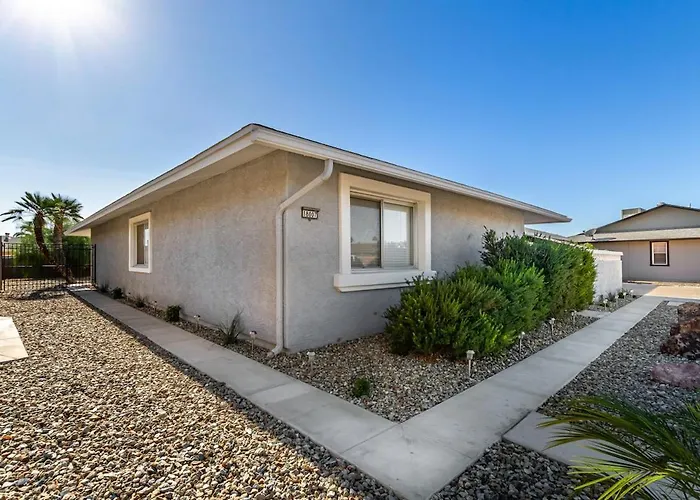 Eclectic Hideaway I 3br, Ensuites, Fenced, Sunsets Sun City West