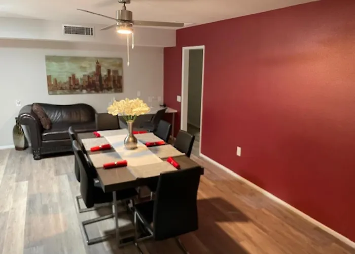 Holiday home Eclectic Hideaway I 3br, Ensuites, Fenced, Sunsets *