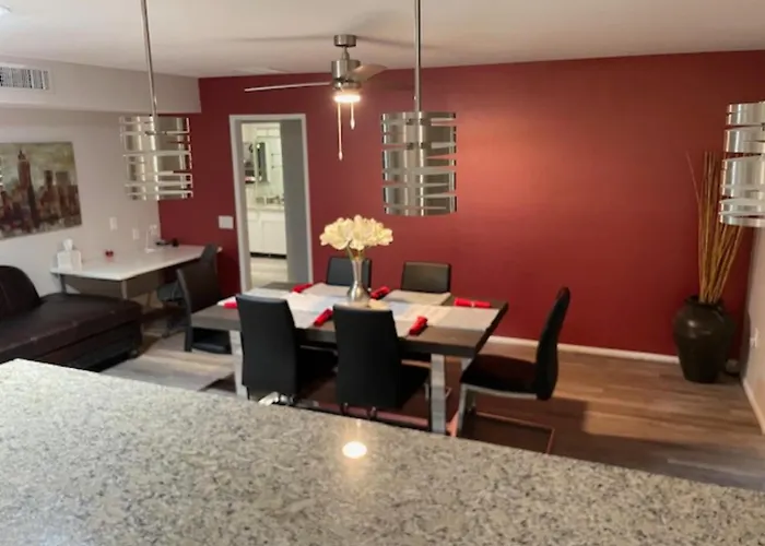 Eclectic Hideaway I 3br, Ensuites, Fenced, Sunsets Sun City West